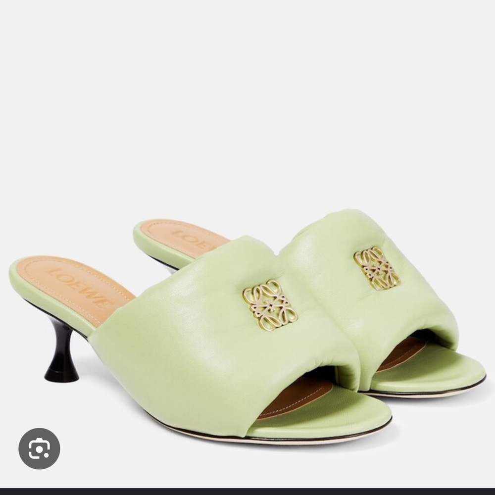 BRAND NEW LOEWE PADDED KITTEN SANDAL